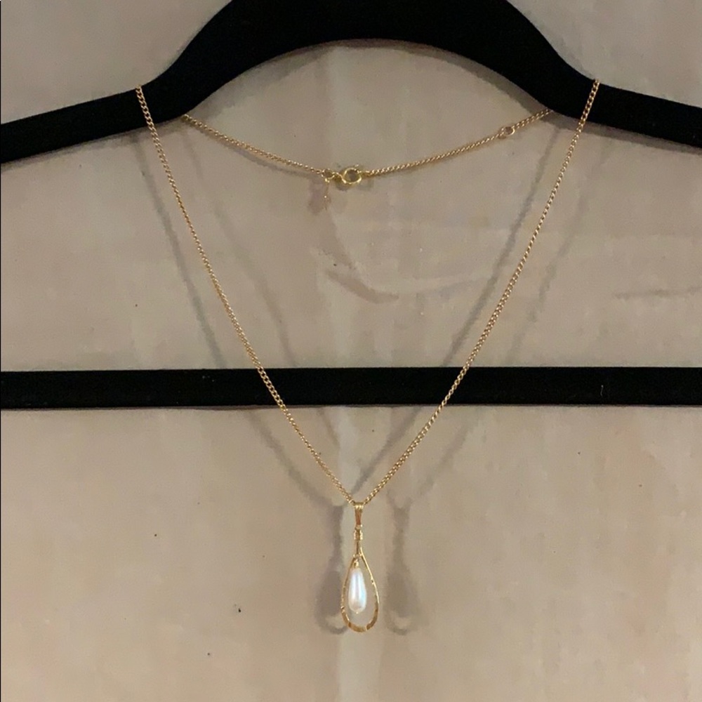 Gold Pearl Necklace